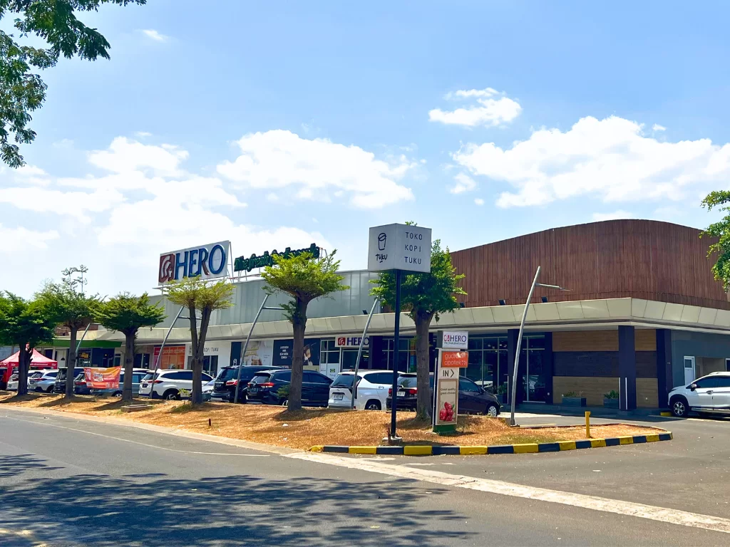 fasilitas pendukung di kota wisata cibubur - sr12